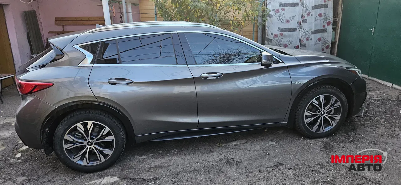 Infiniti QX30 - фото 2