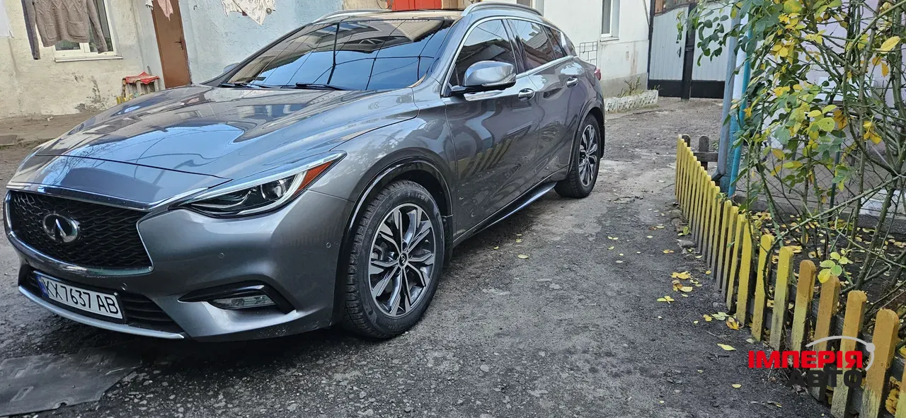 Infiniti QX30 - фото 4