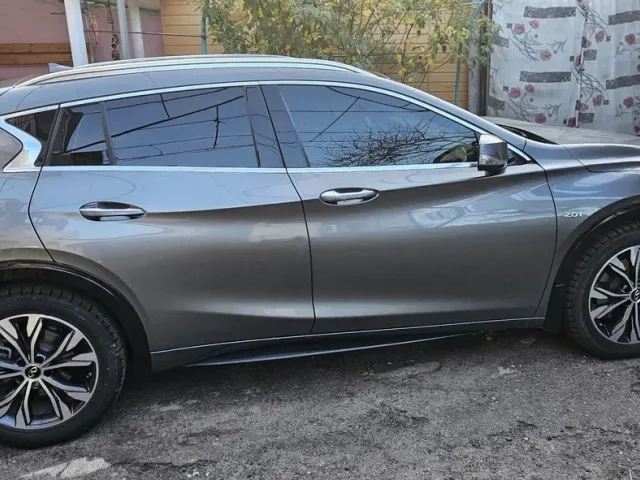 Infiniti QX30 - фото 2