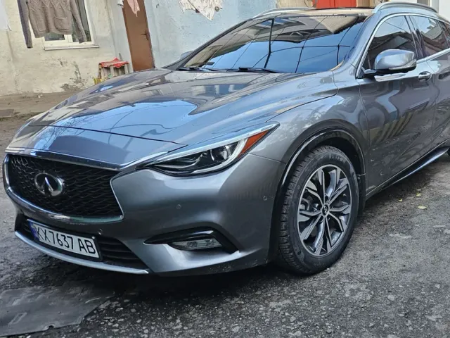 Infiniti QX30 - фото 4