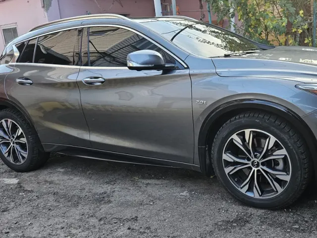 Infiniti QX30 - фото 3