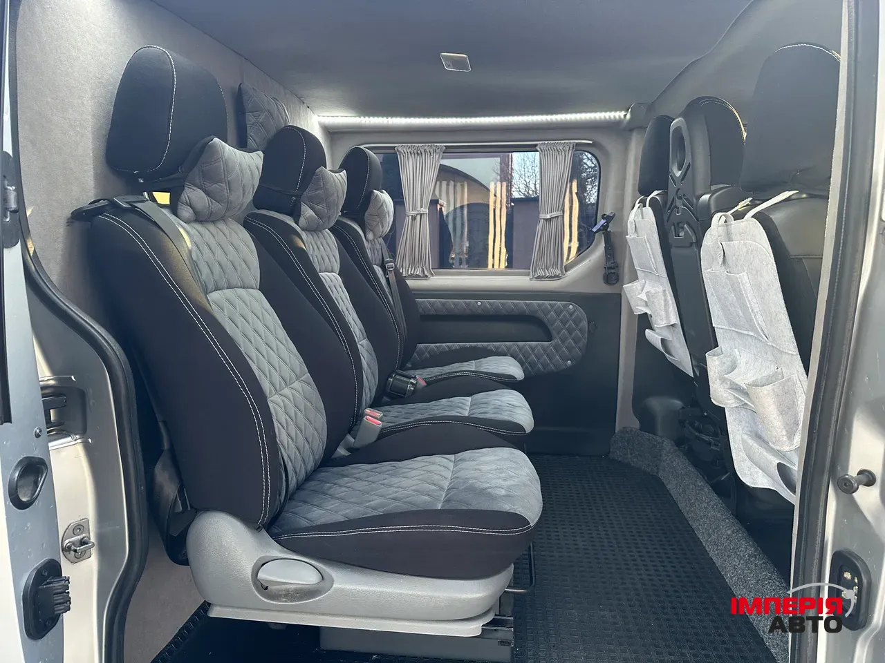 Opel Vivaro - фото 15