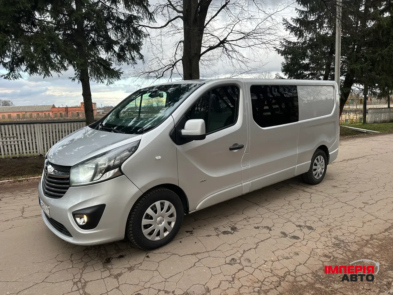 Opel Vivaro - фото 10