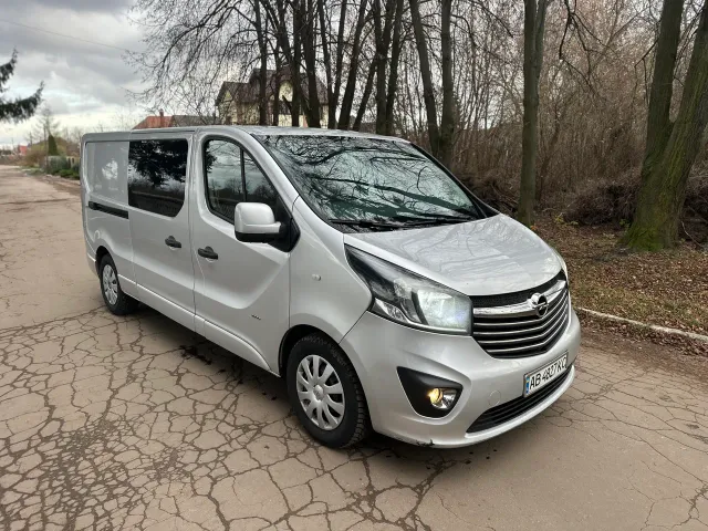 Opel Vivaro - фото 3