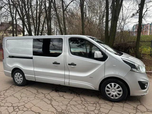 Opel Vivaro - фото 5