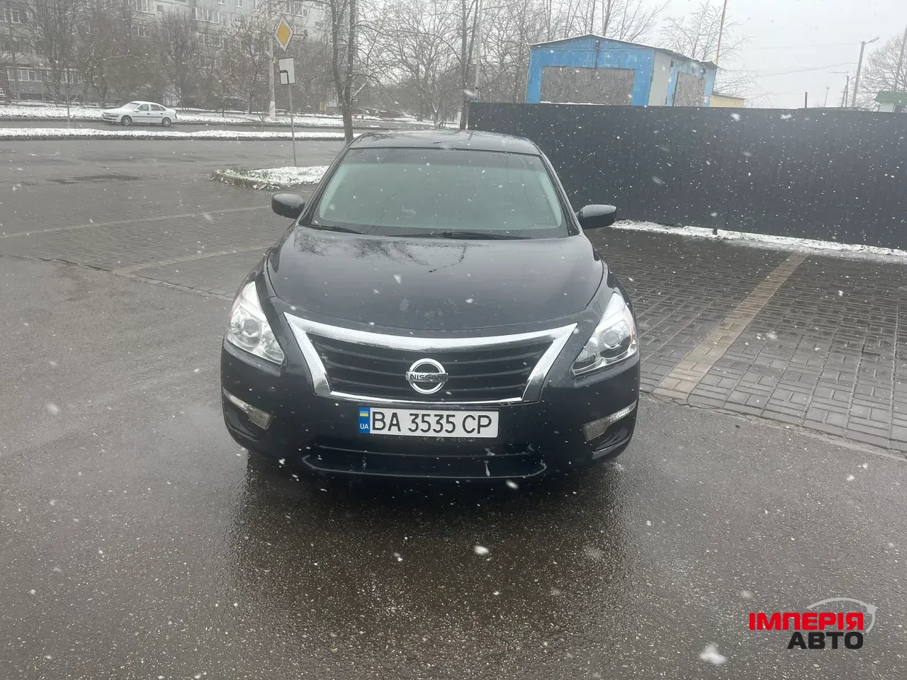 Nissan Altima - фото 1