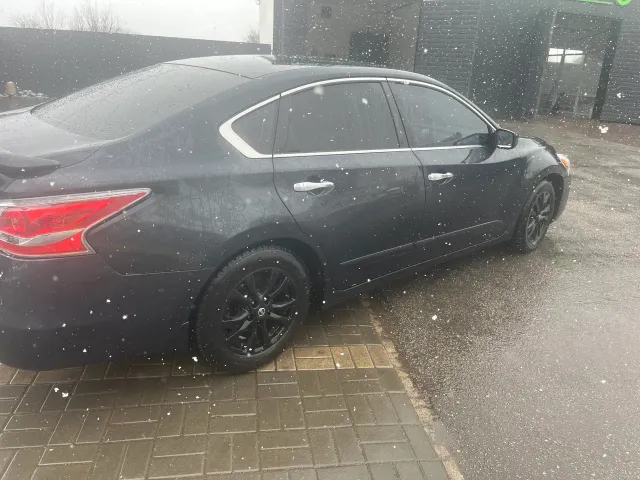 Nissan Altima - фото 2