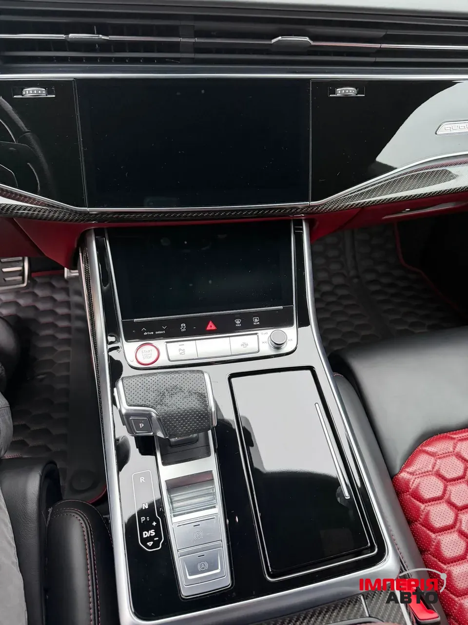 Audi RS Q8 - фото 8