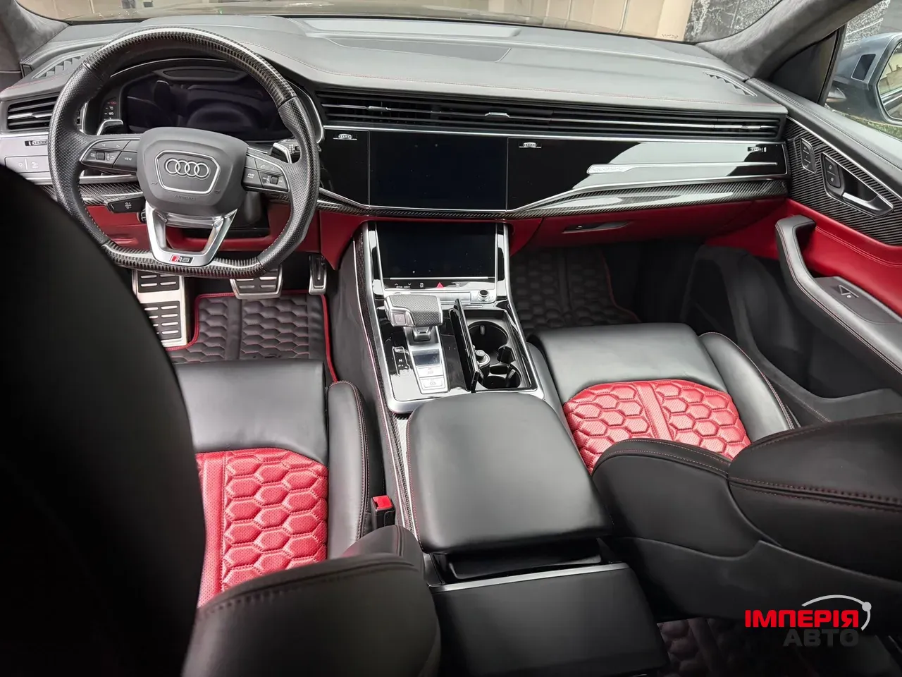 Audi RS Q8 - фото 5