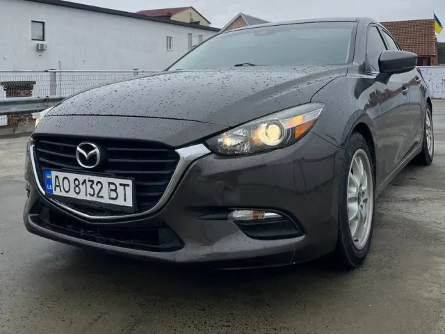 Mazda 3 - фото 2