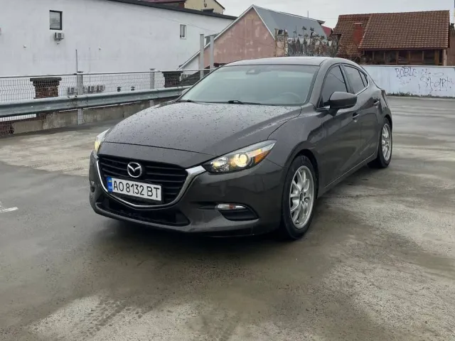 Mazda 3 - фото 3