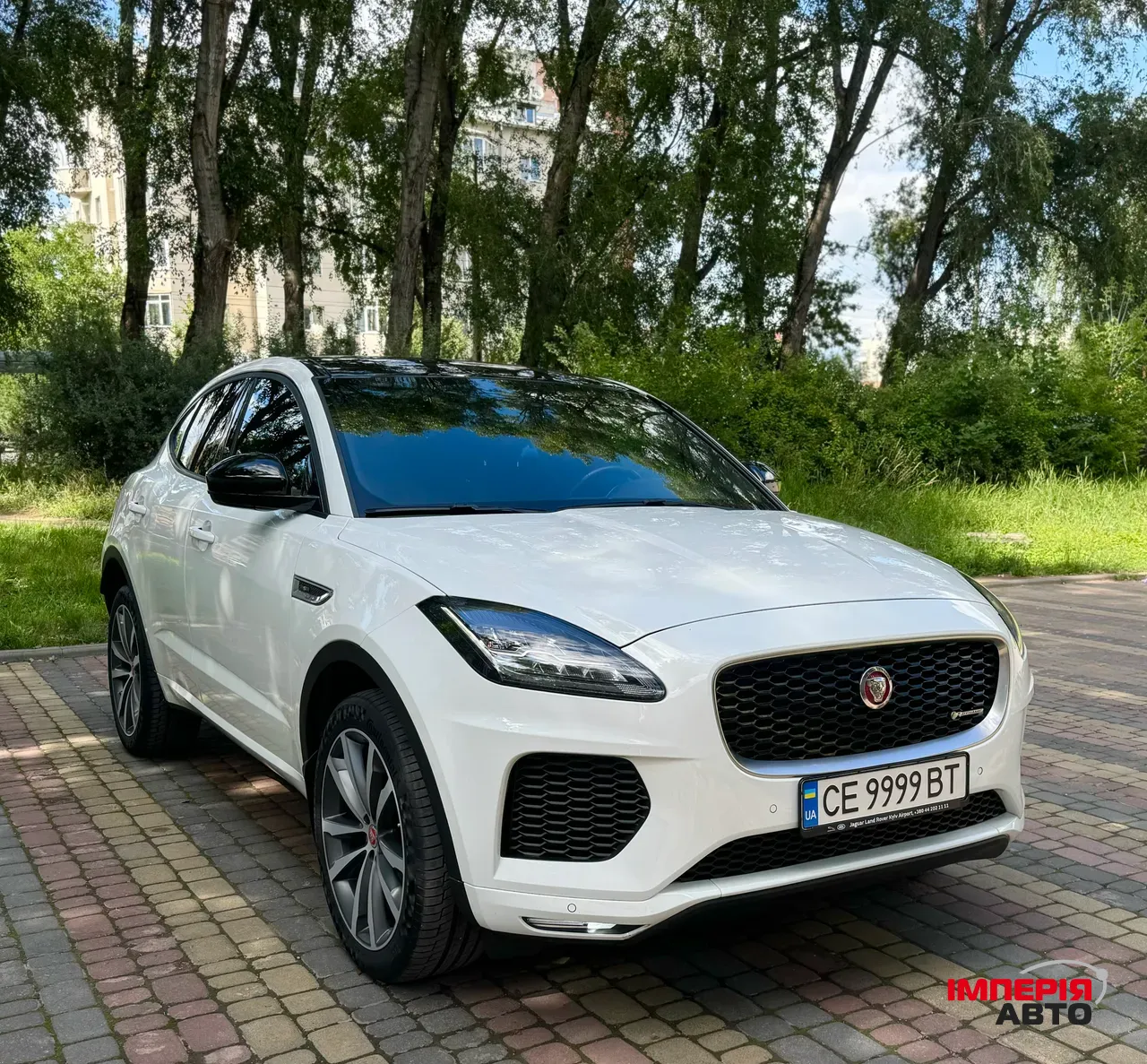 Jaguar E-Pace - фото 10
