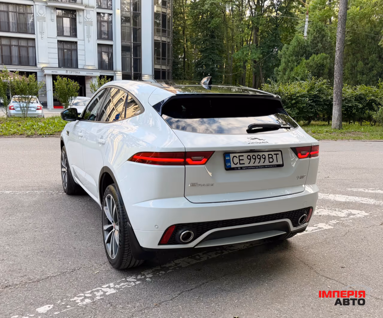 Jaguar E-Pace - фото 13