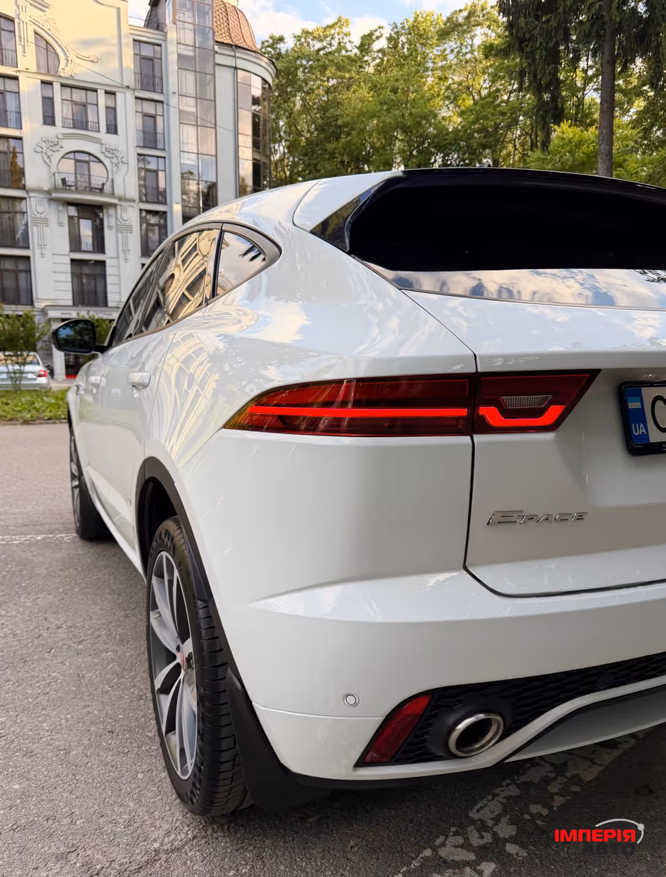 Jaguar E-Pace - фото 39