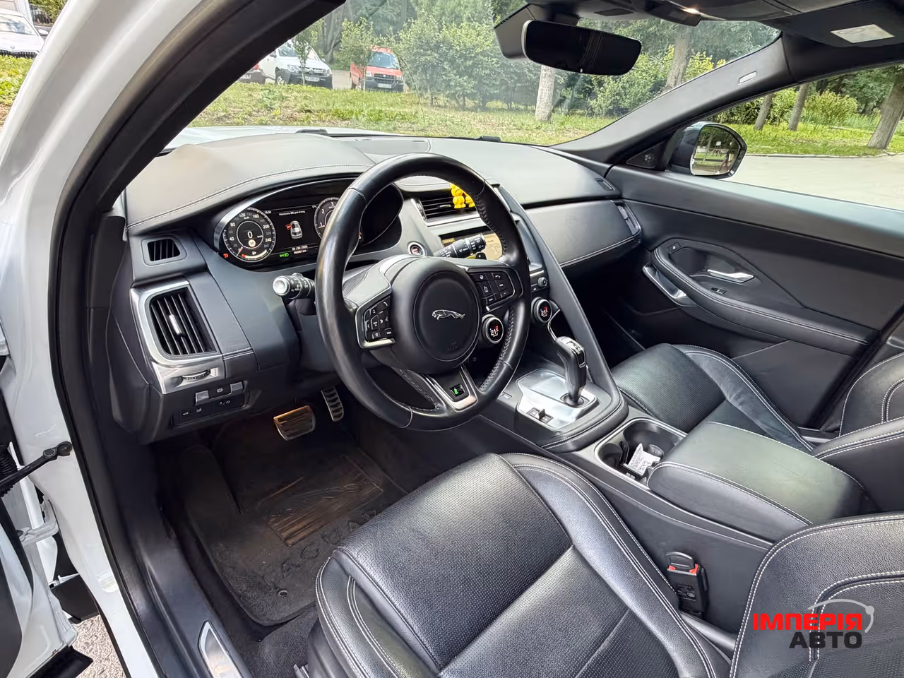 Jaguar E-Pace - фото 46