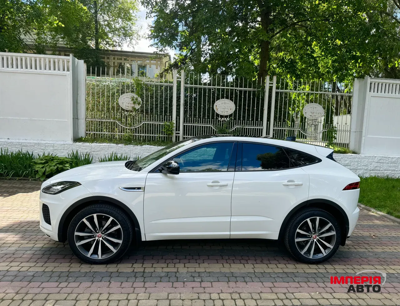Jaguar E-Pace - фото 8