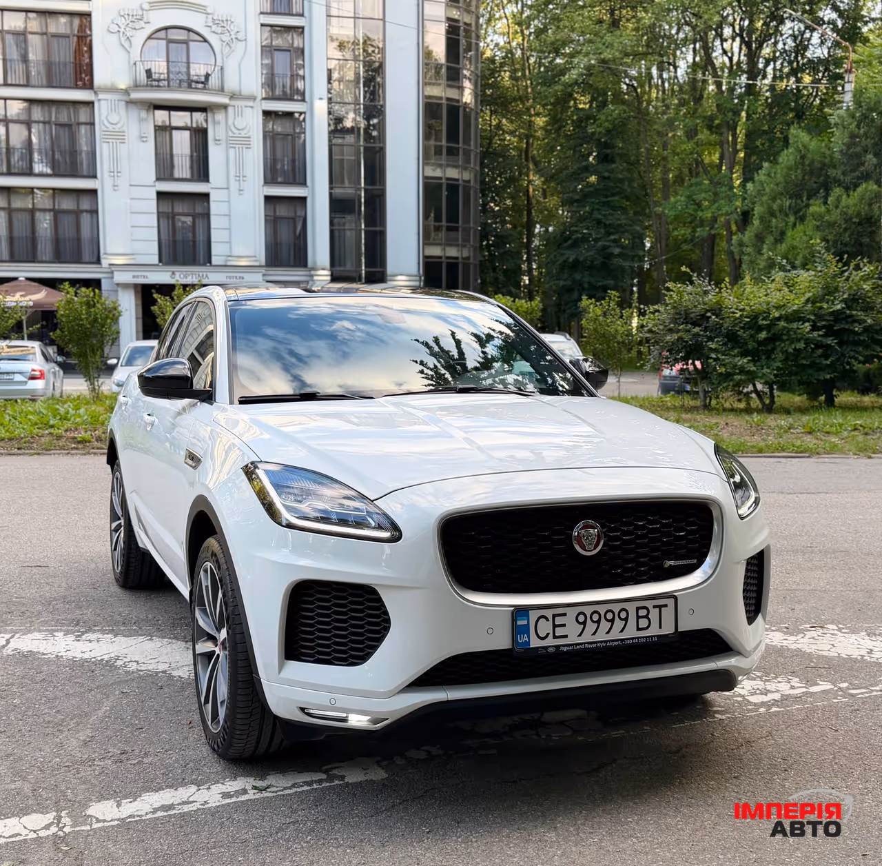 Jaguar E-Pace - фото 11