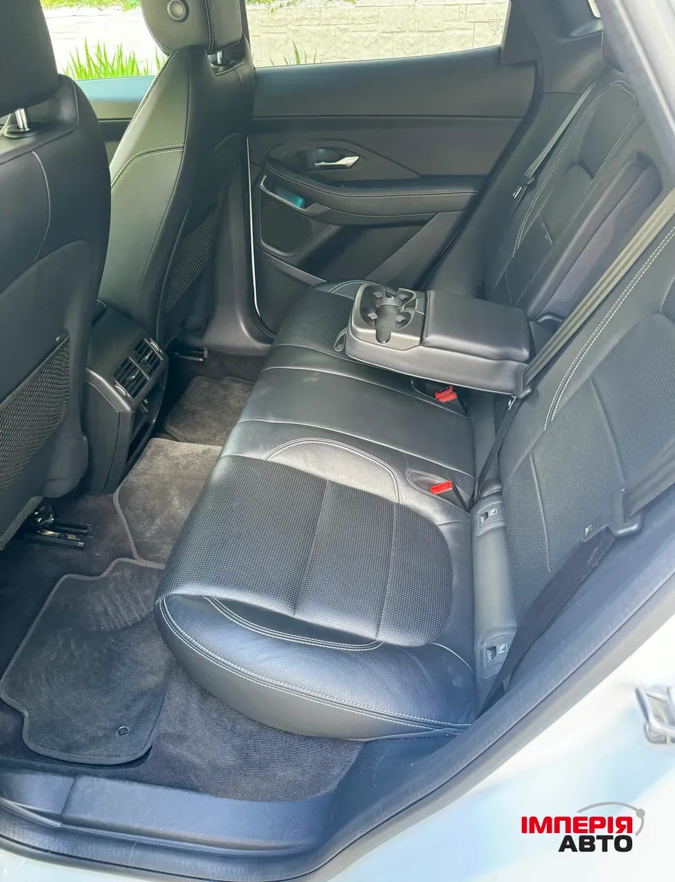 Jaguar E-Pace - фото 57