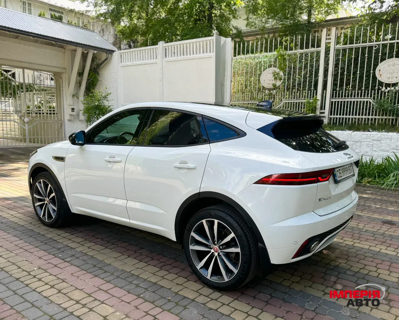 Jaguar E-Pace - фото 31