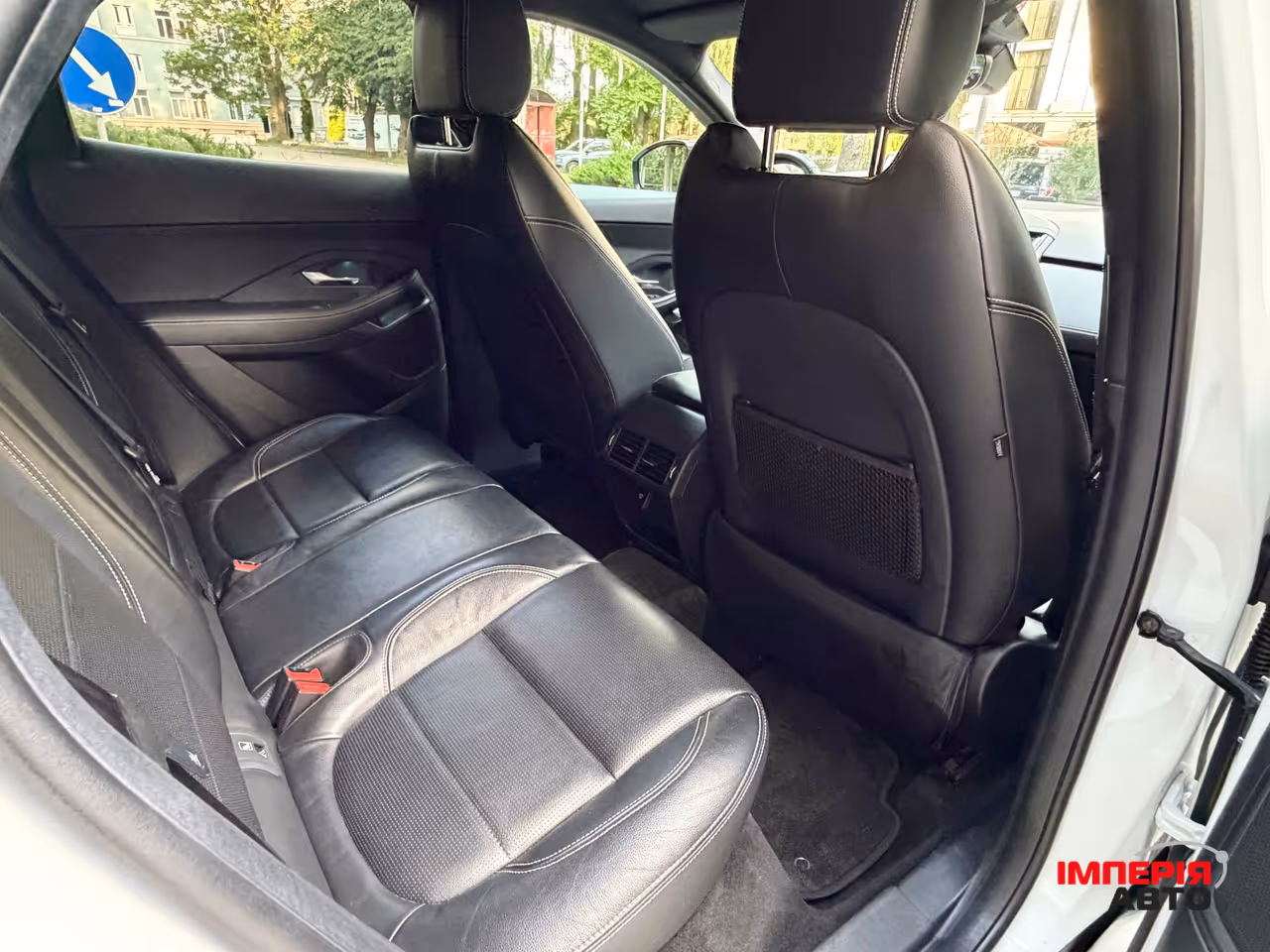 Jaguar E-Pace - фото 51