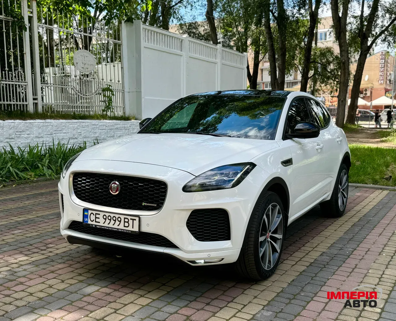 Jaguar E-Pace - фото 3