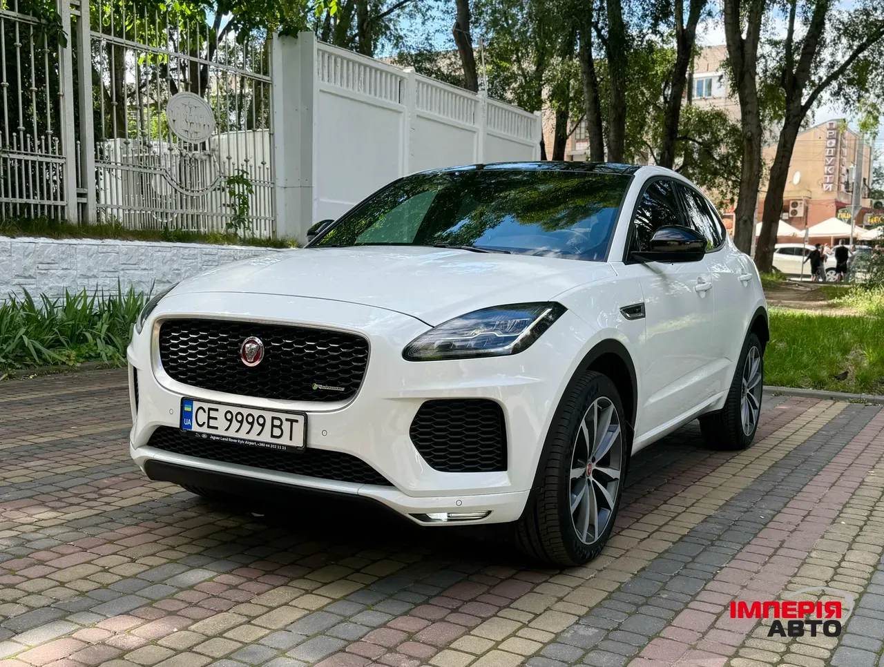 Jaguar E-Pace - фото 2