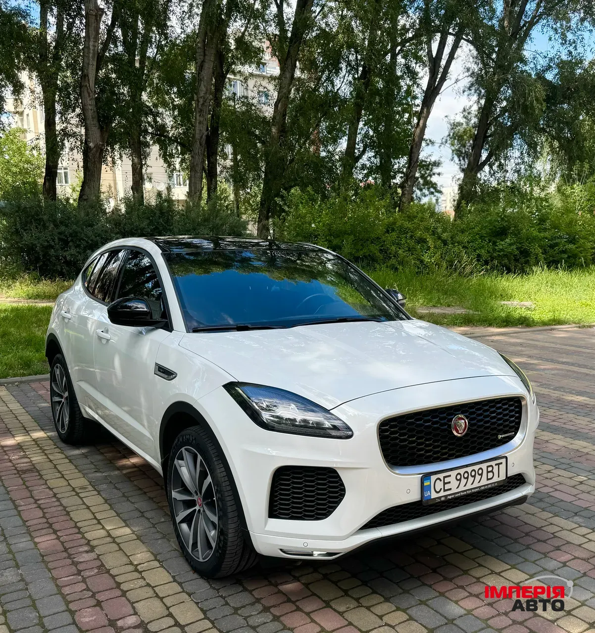 Jaguar E-Pace - фото 15