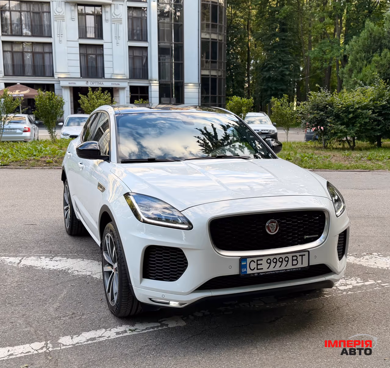 Jaguar E-Pace - фото 10