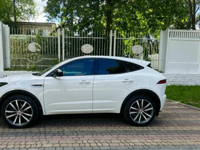 Jaguar E-Pace - фото 4