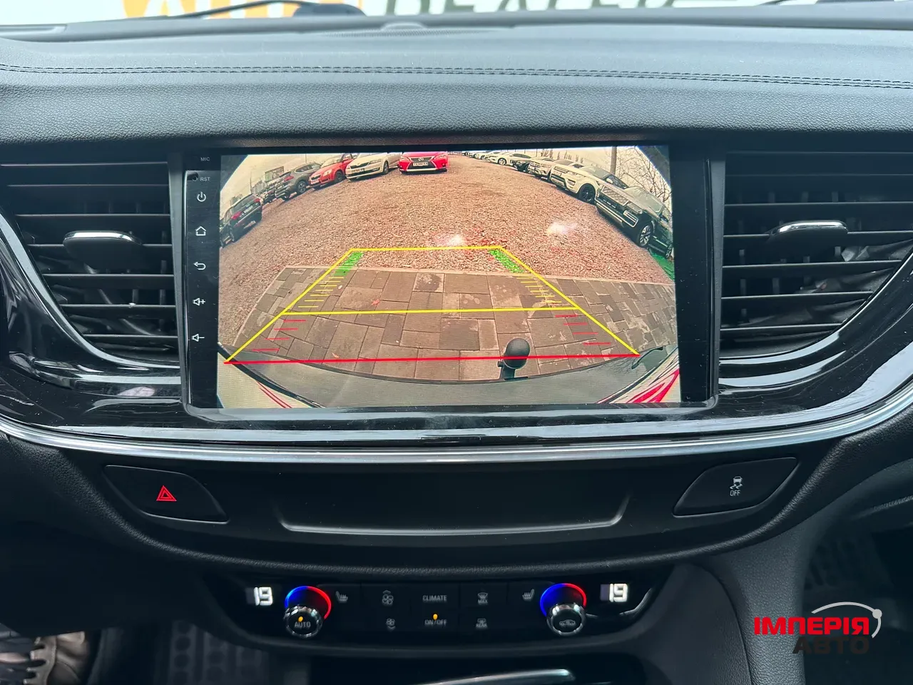 Opel Insignia - фото 24