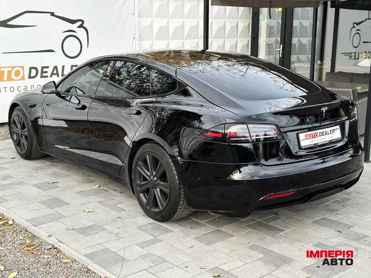 Tesla Model S - фото 13