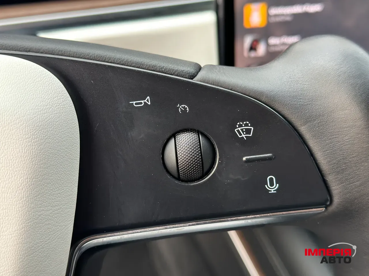 Tesla Model S - фото 30