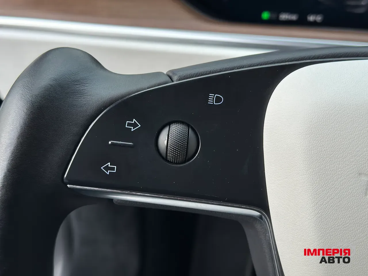 Tesla Model S - фото 29