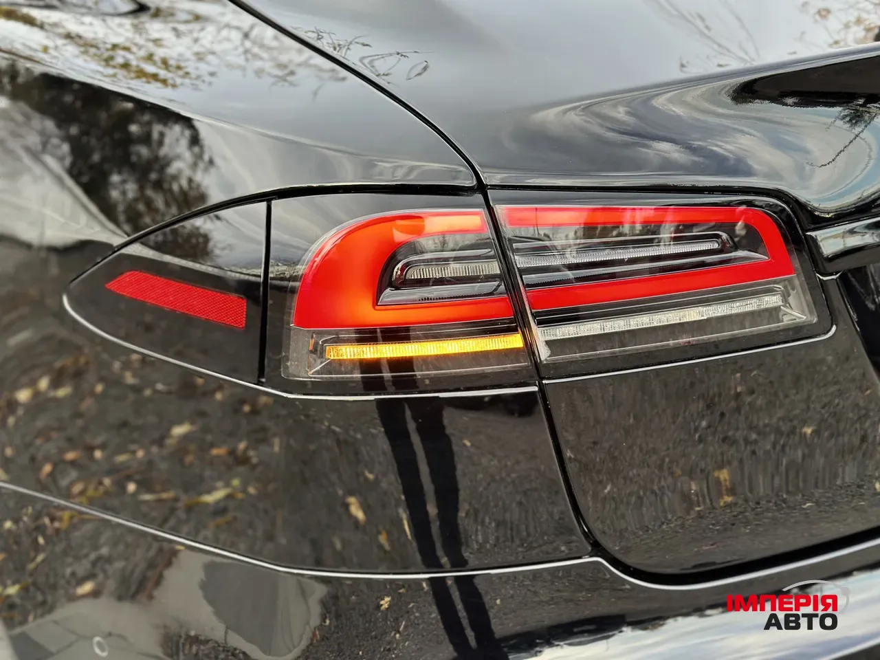 Tesla Model S - фото 15