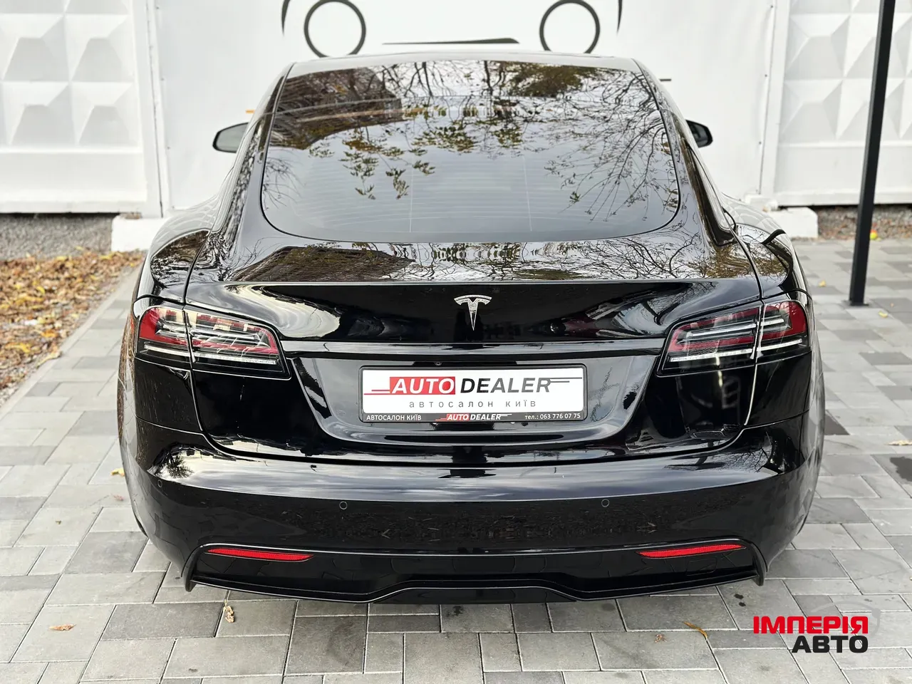 Tesla Model S - фото 16
