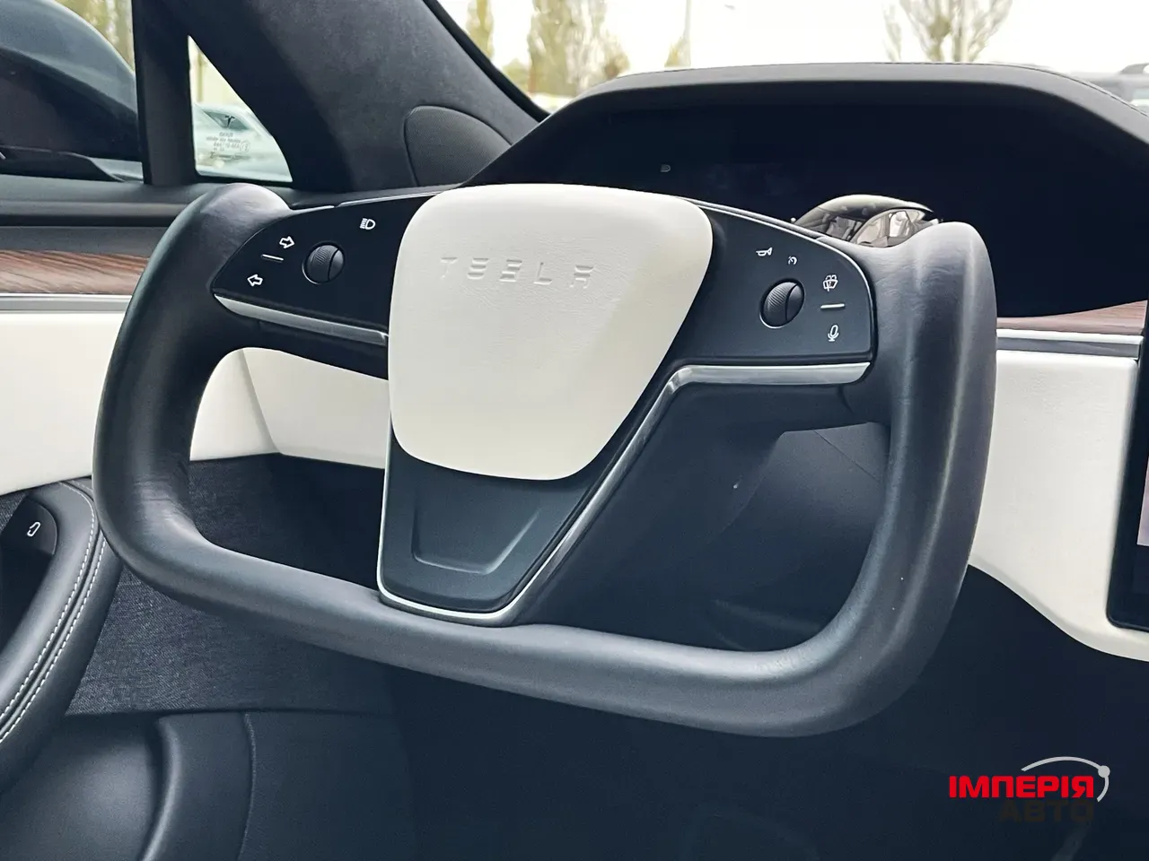 Tesla Model S - фото 27