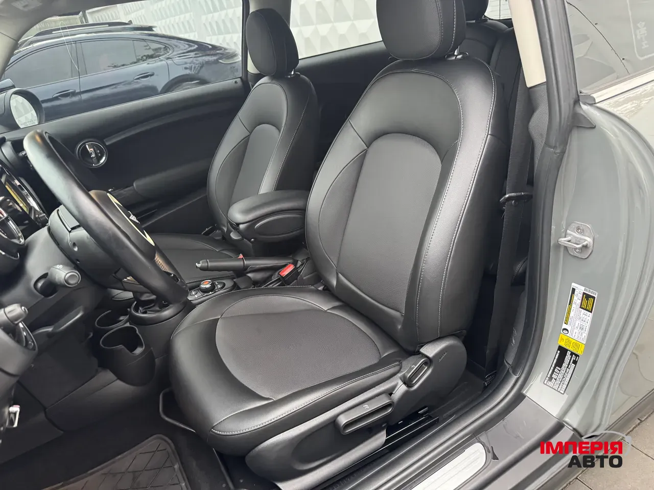 Mini Hatch - фото 15