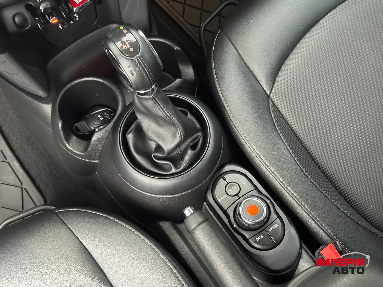 Mini Hatch - фото 20