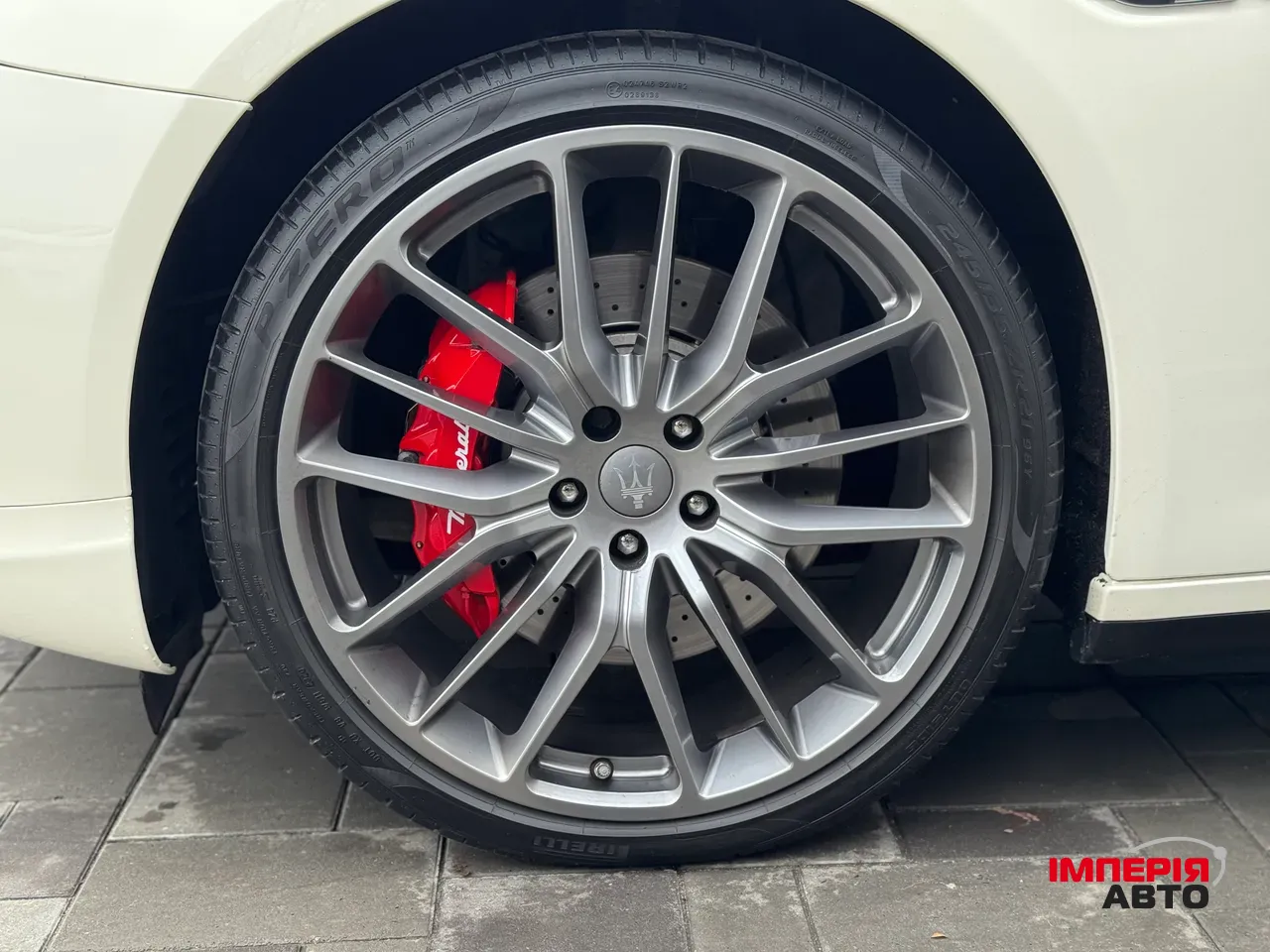 Maserati Quattroporte - фото 7