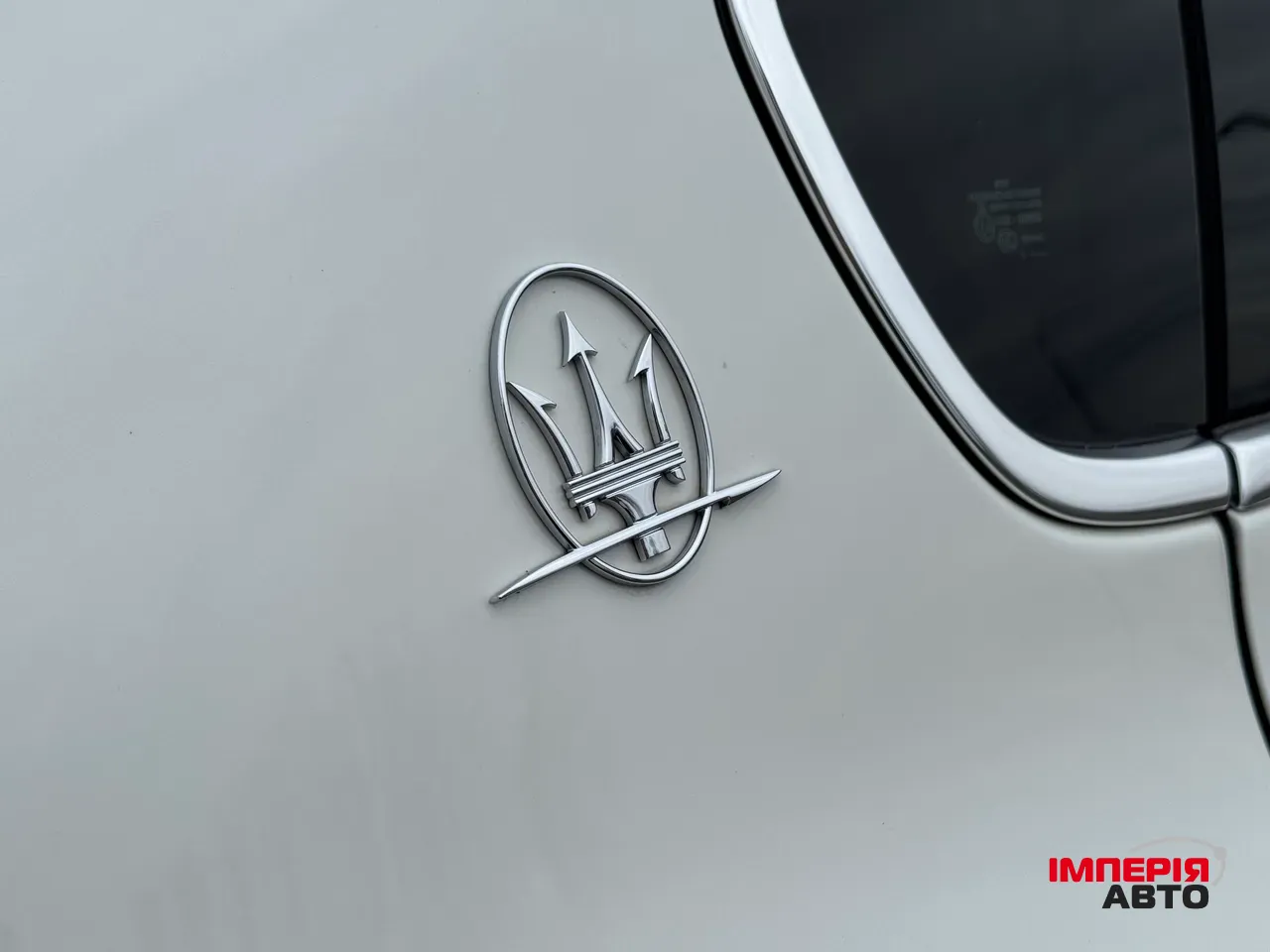 Maserati Quattroporte - фото 19