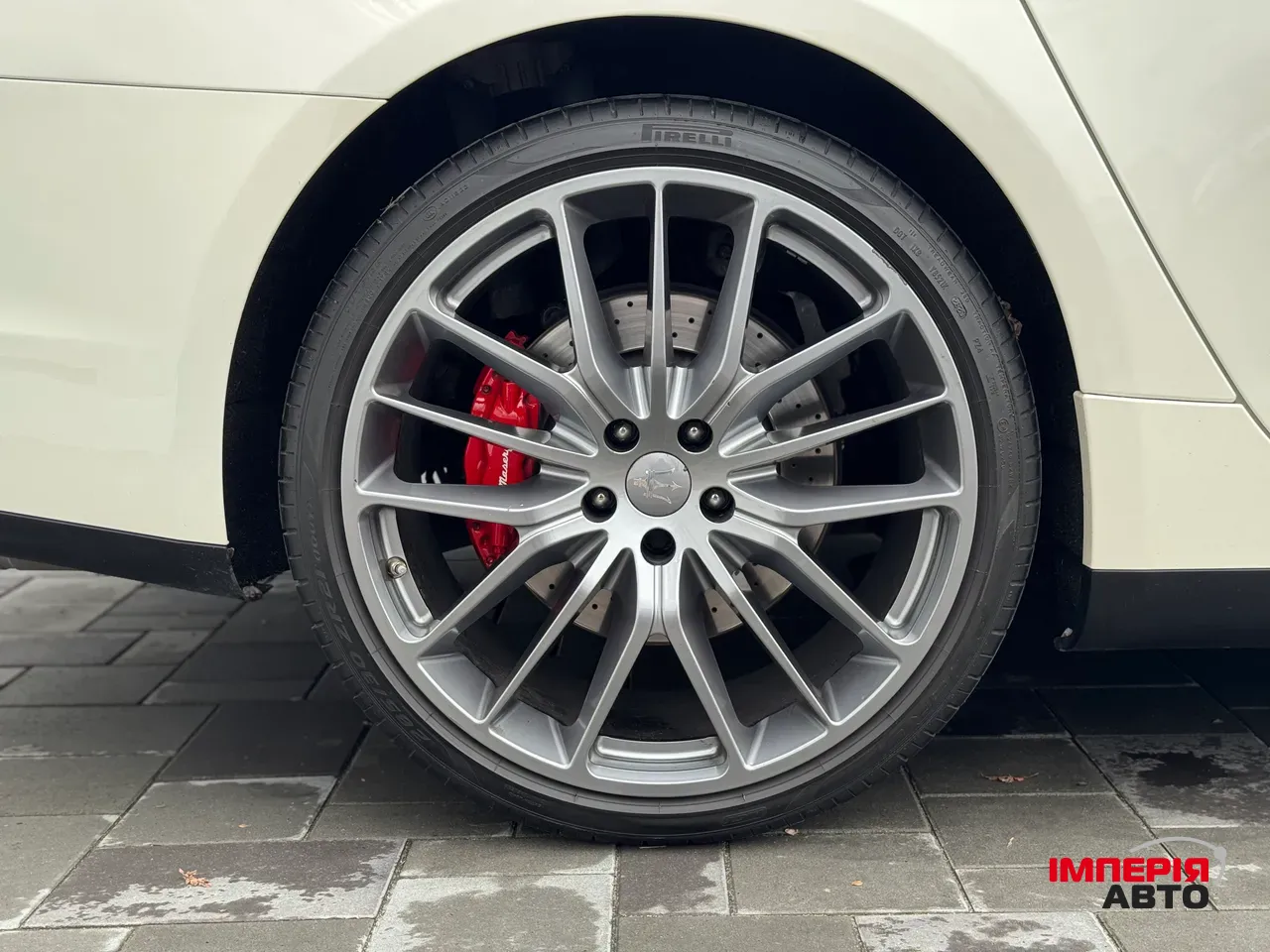 Maserati Quattroporte - фото 17