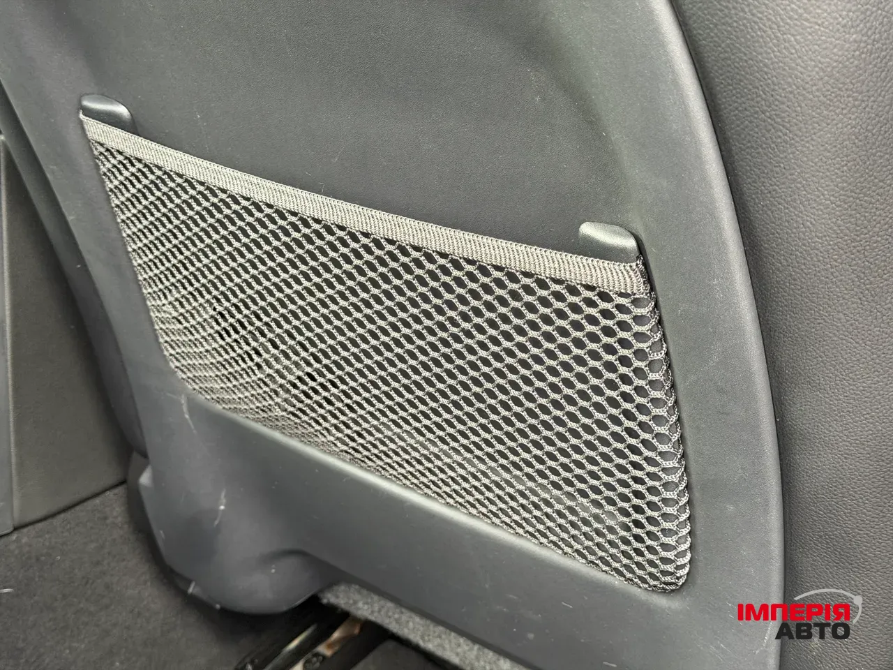 Jaguar XE - фото 37