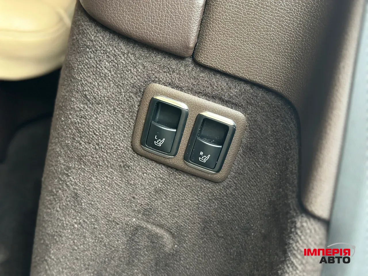 Mercedes-Benz GLS - фото 36