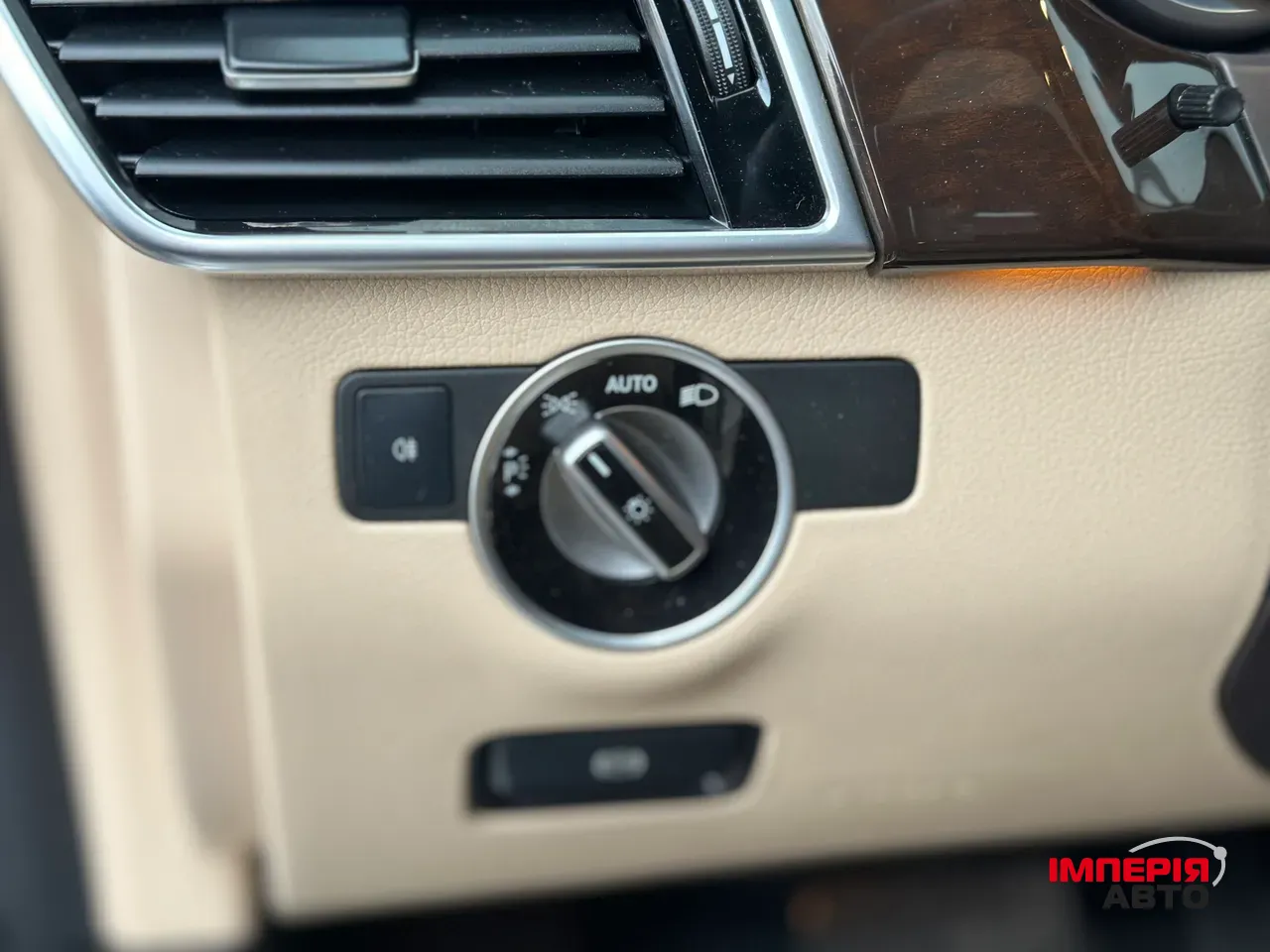 Mercedes-Benz GLS - фото 23