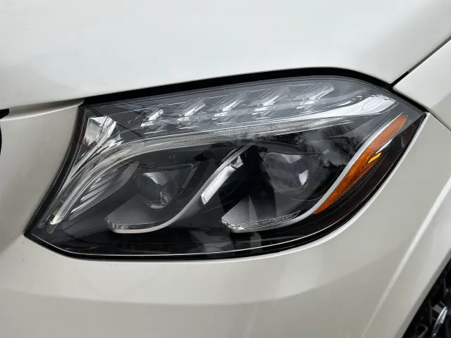 Mercedes-Benz GLS - фото 5