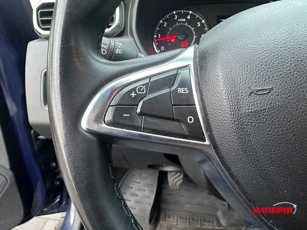 Renault Duster - фото 21