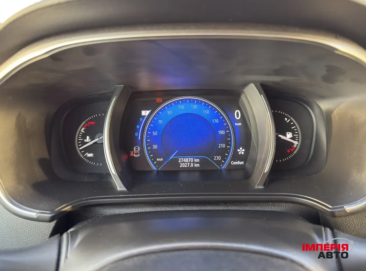 Renault Megane - фото 19