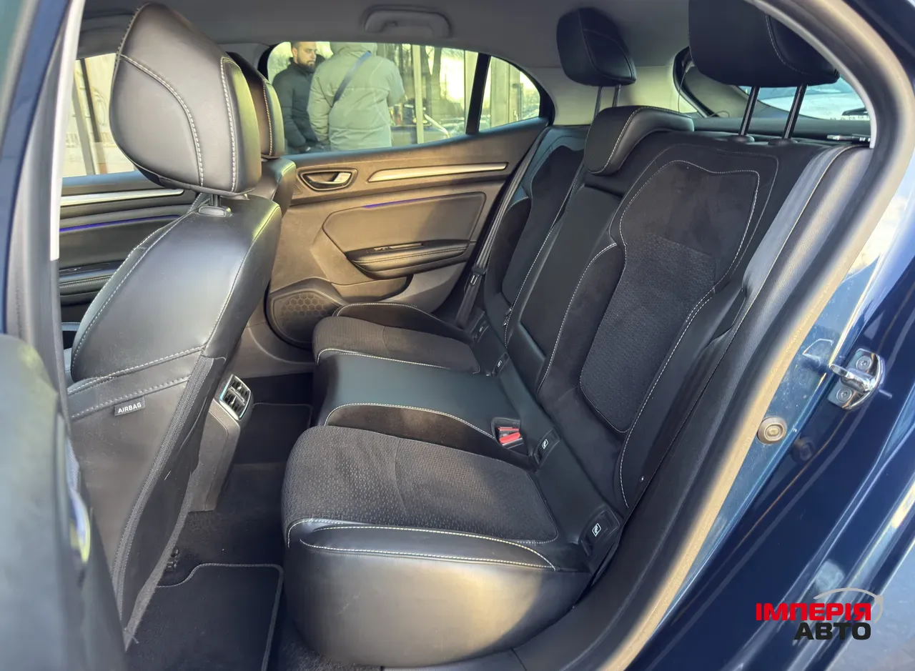 Renault Megane - фото 26