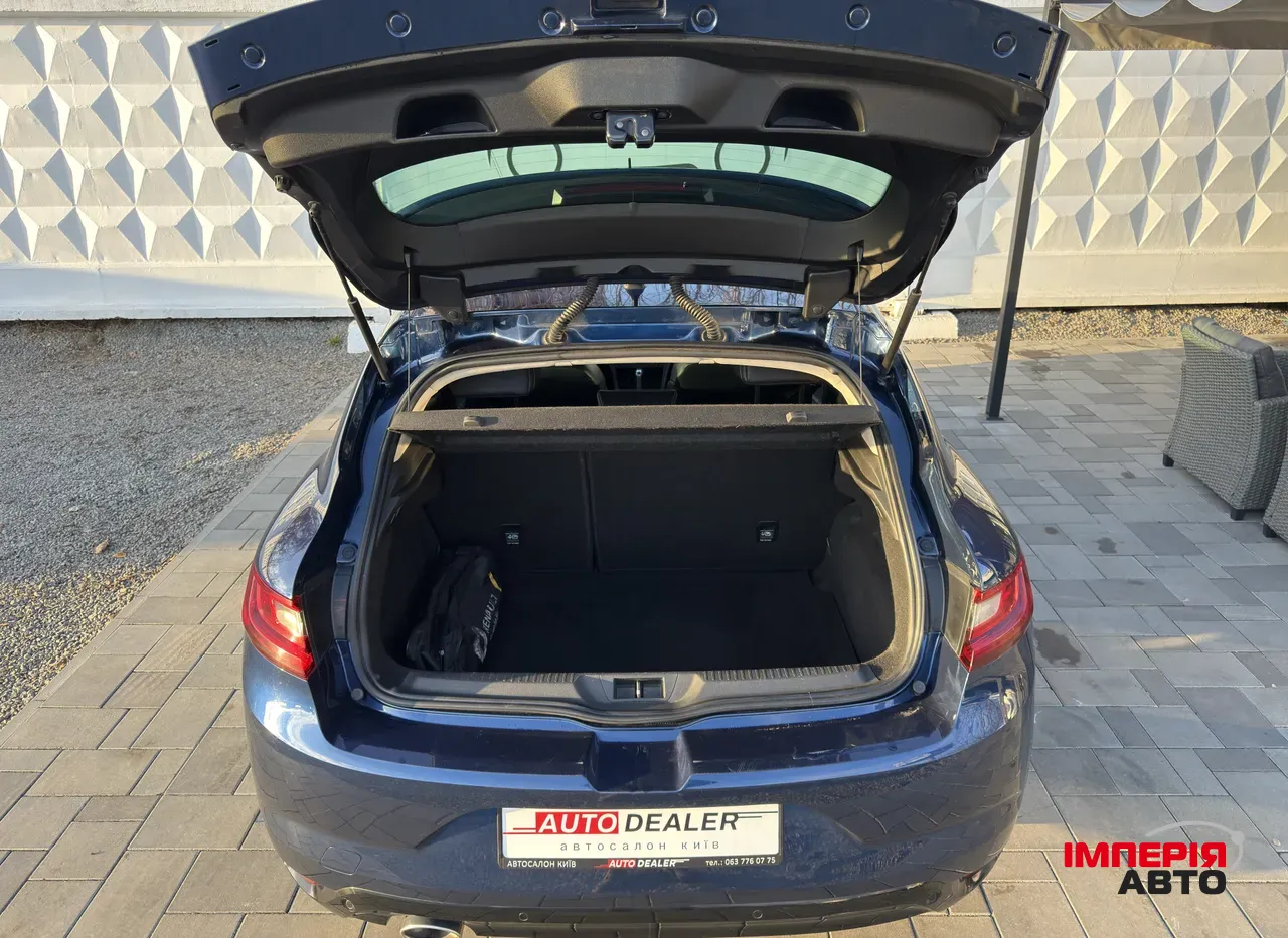 Renault Megane - фото 9