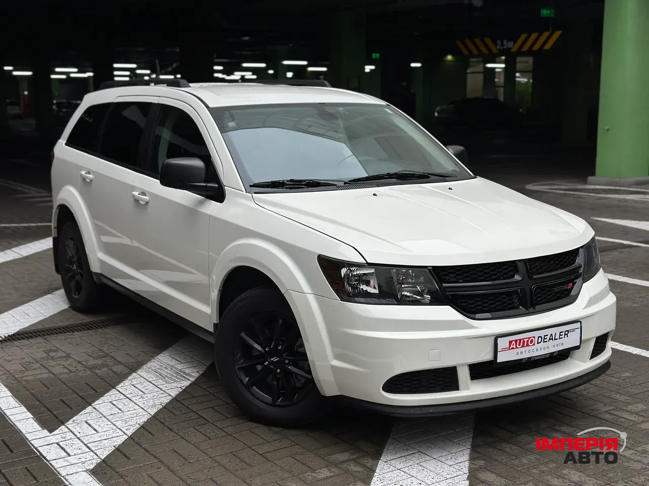 Dodge Journey - фото 1